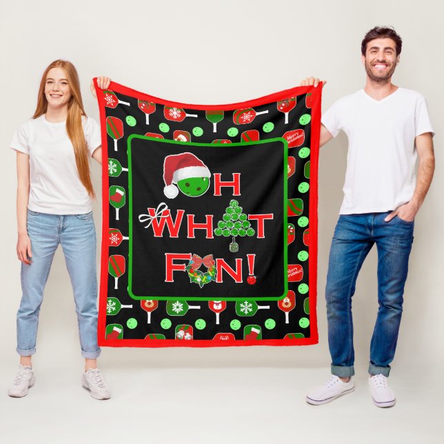 Couverture Polaire Oh What Fun Christmas Pickleball Rouge et Noir (En situation)