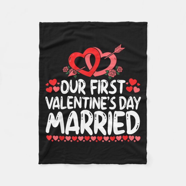 Couverture Polaire Our First Valentines Married Husband Wife  (Devant)