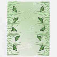 Papillon vert sur vert clair - romantique