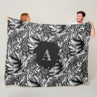 Couverture Polaire Parmi les feuilles monogramme noir et blanc