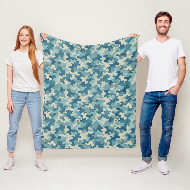Couverture Polaire Pattern Camouflage Blue (En situation)