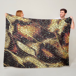Couverture Polaire Peau de reptile aux taches jaunâtres et foncées ?
