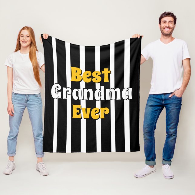 Couverture Polaire Personalized grandma black &white stripes (En situation)
