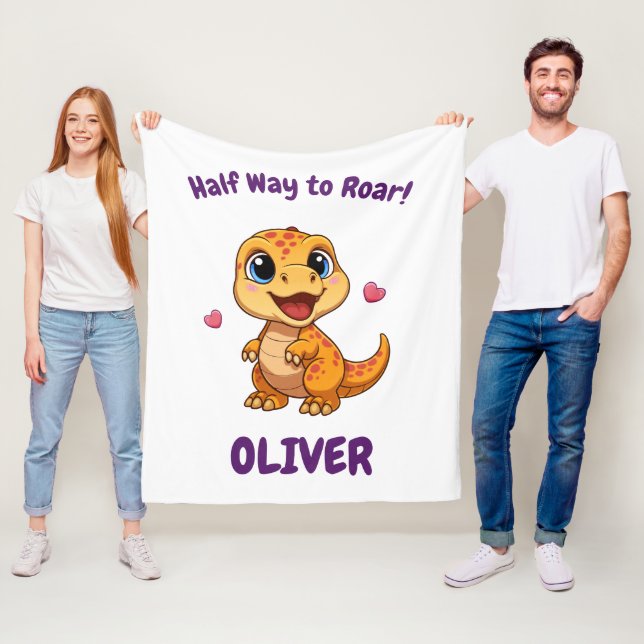 Couverture Polaire Personalized Halfway to One Dinosaur 6 Month (En situation)