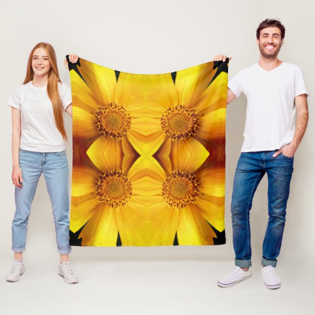 Couverture Polaire Pétales Fleurs Jaunes Et Motif Centre (En situation)