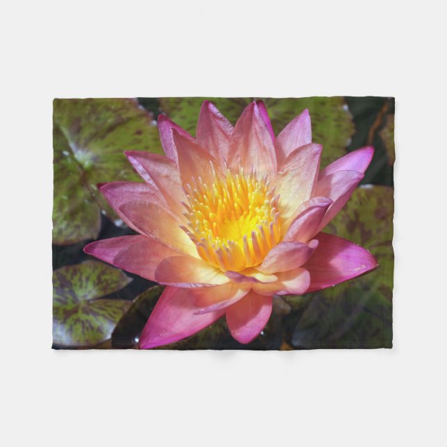 Couverture Polaire Photos Pink Water Lily (Devant (Horizontal))