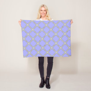 Couverture Polaire Quatrefoil periwinkle et gris