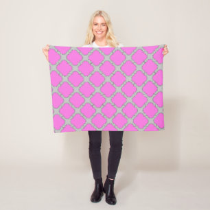 Couverture Polaire Quatrefoil rose et gris
