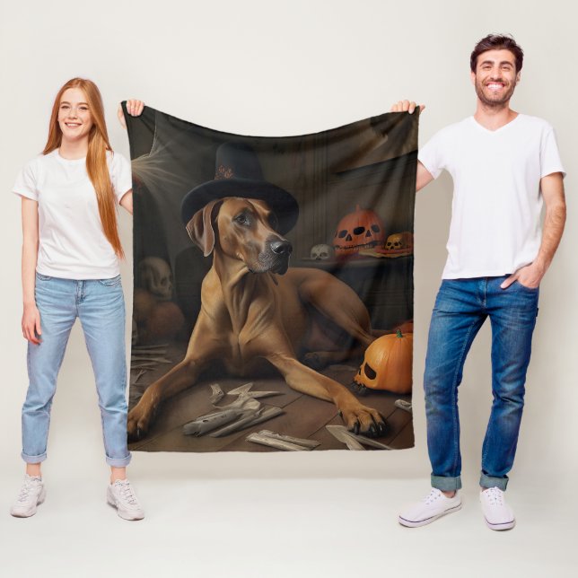 Couverture Polaire Rhodesian Ridgeback Citrouilles Halloween effrayan (En situation)