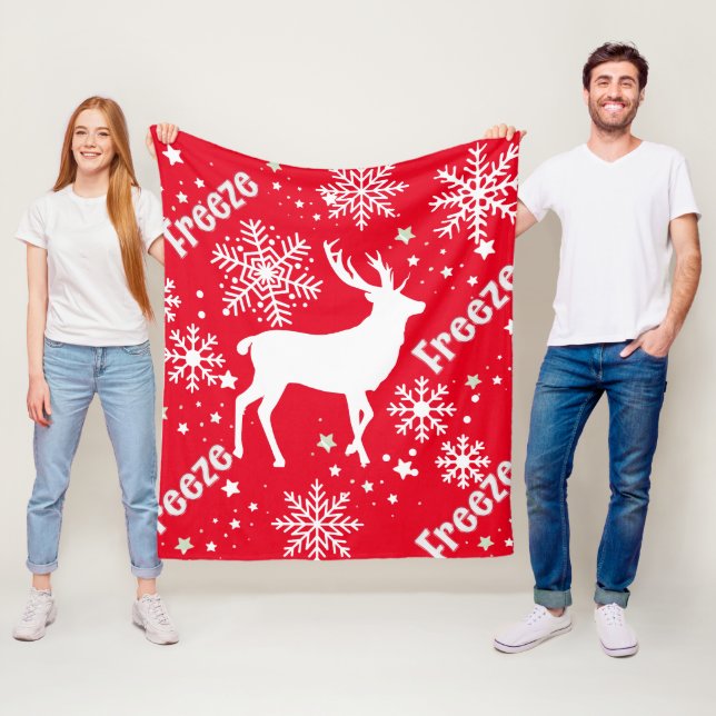 Couverture Polaire Rouge renne de Snowflakes (En situation)