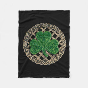 Couverture Polaire Shamrock noir sur cabot céleste