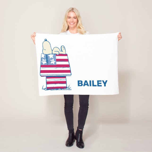 Couverture Polaire Snoopy sur 4 juillet Dog House (En situation)