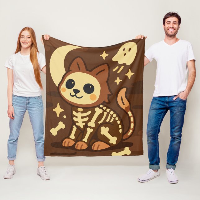 Couverture Polaire Spooky Skeleton Cat and Ghost Fleece Blanket (En situation)