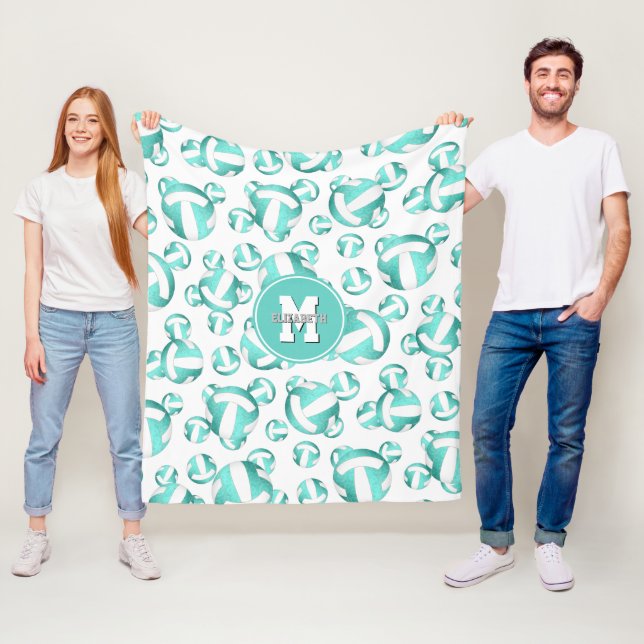 Couverture Polaire sport girly turquoise blanc volley motif (En situation)