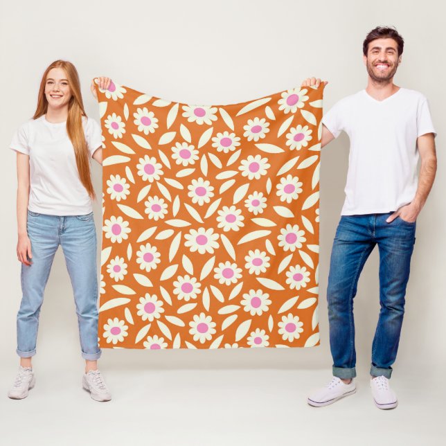 Couverture Polaire Super Retro Daisies Motif Floral sur orange (En situation)