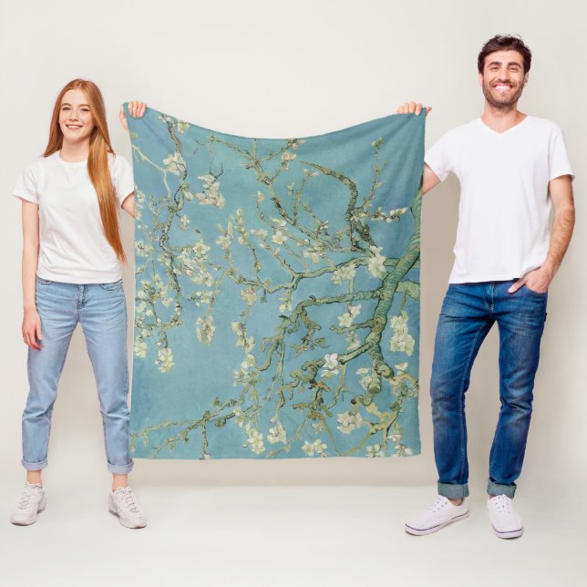 Couverture Polaire Tableau des fleurs d'amandes de Van Gogh (En situation)