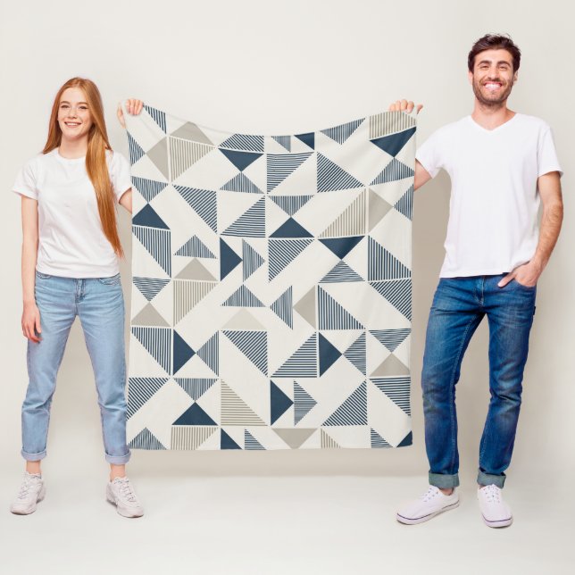 Couverture Polaire Tirets Et Formes Triangles (En situation)