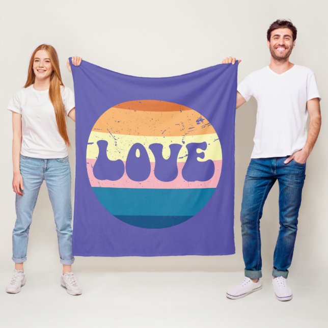 Couverture Polaire Typographie D'Amour Rétro Sur Les Rayures De Couch (En situation)