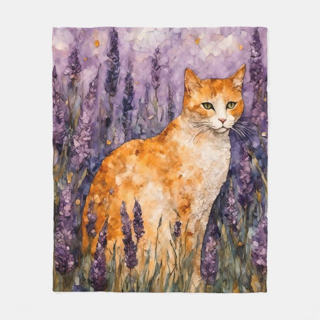 Couverture Polaire Un joli chat gingembre dans un champ de lavande (Devant)