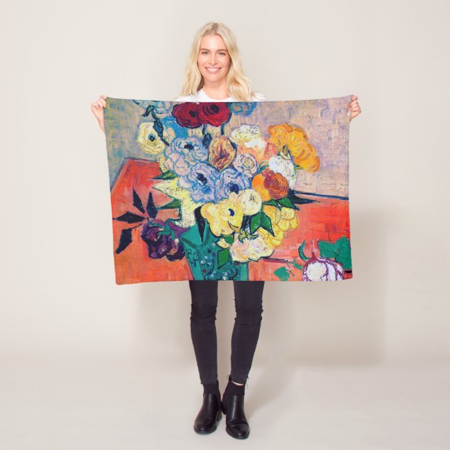 Couverture Polaire Vase avec Roses et Anémones, Van Gogh (En situation)