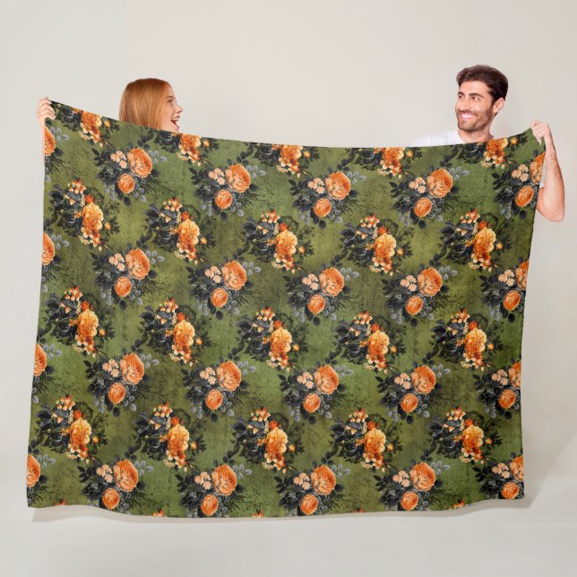 COUVERTURE POLAIRE VERT AVEC DES BOUQUETS FLORAUX ORANGÉS ÉFFRAYANTS (En situation)