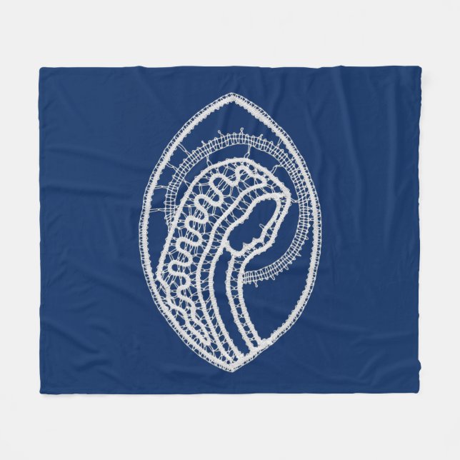 Couverture Polaire Vierge Marie, dentelle blanche, bleu marine (Devant (Horizontal))