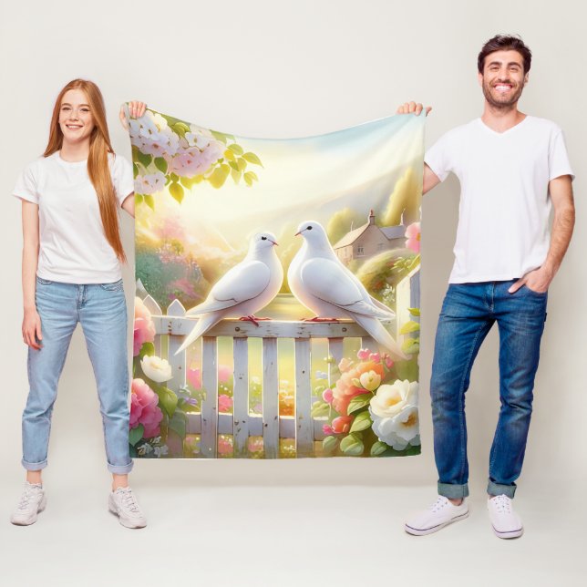 Couverture Polaire White Doves Cottage Garden (En situation)
