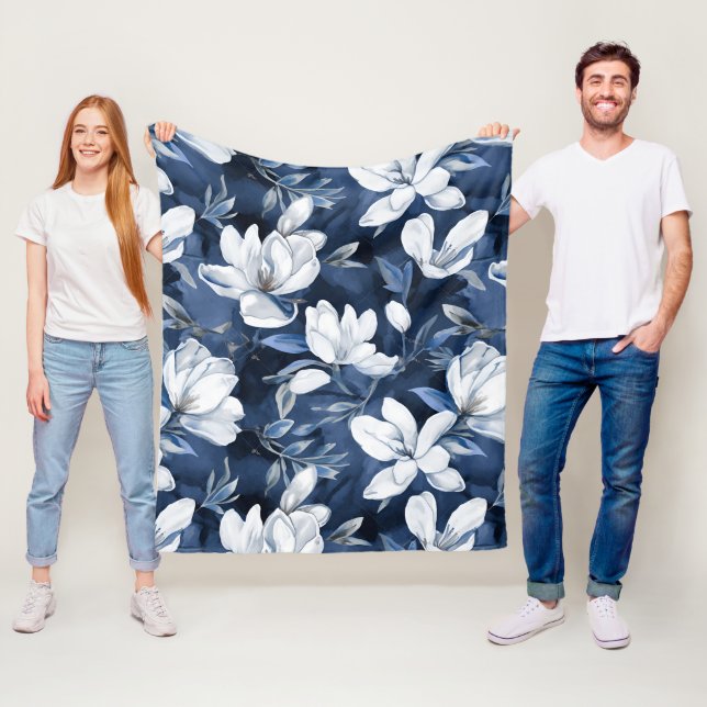 Couverture Polaire White Magnolia Motif sur l'arrière - plan de minui (En situation)