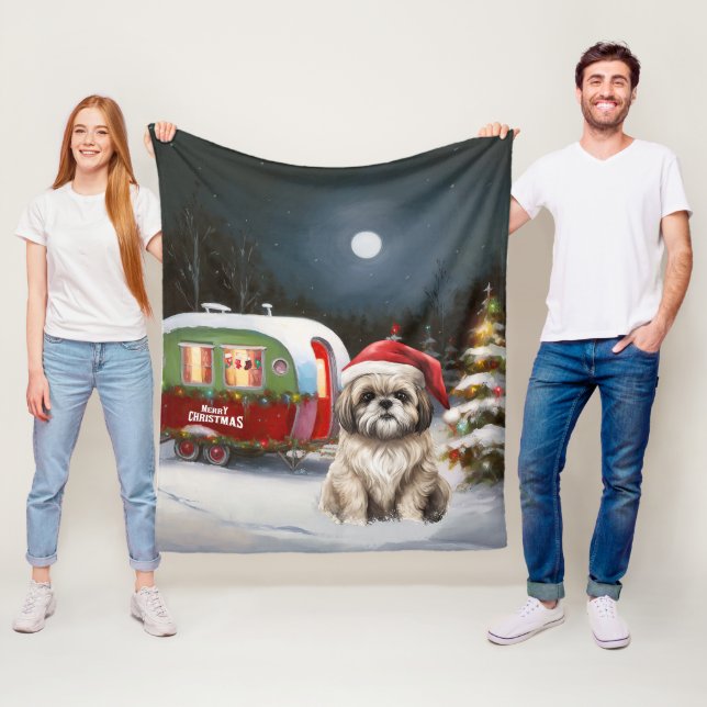 Couverture Polaire Winter Havanese Caravan Christmas Adventure (En situation)