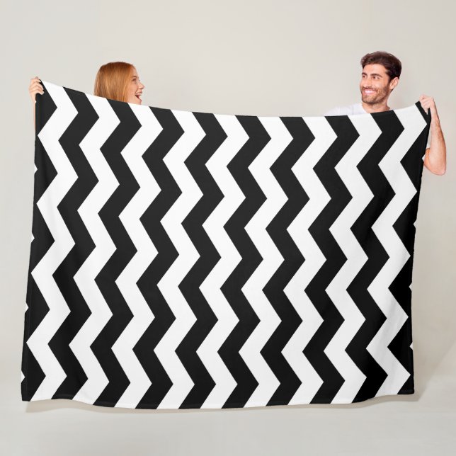 Couverture Polaire Zigzag Chevron Noir Et Blanc (En situation)