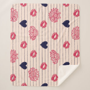 Couverture Sherpa Coeurs rouges, lèvres, marguerites motif.