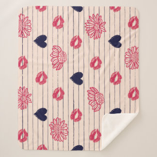 Couverture Sherpa Coeurs rouges, lèvres, marguerites motif.