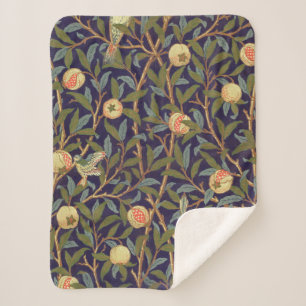 Couverture Sherpa Cru d'oiseau et de grenade de William Morris