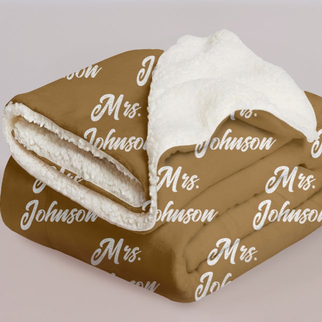 Couverture Sherpa Custom Brown Mr & Mrs Blanket for Newlyweds Gift (Personalized couple blanket gift for wife, Custom newlywed blanket gift for husband, wedding favor,)