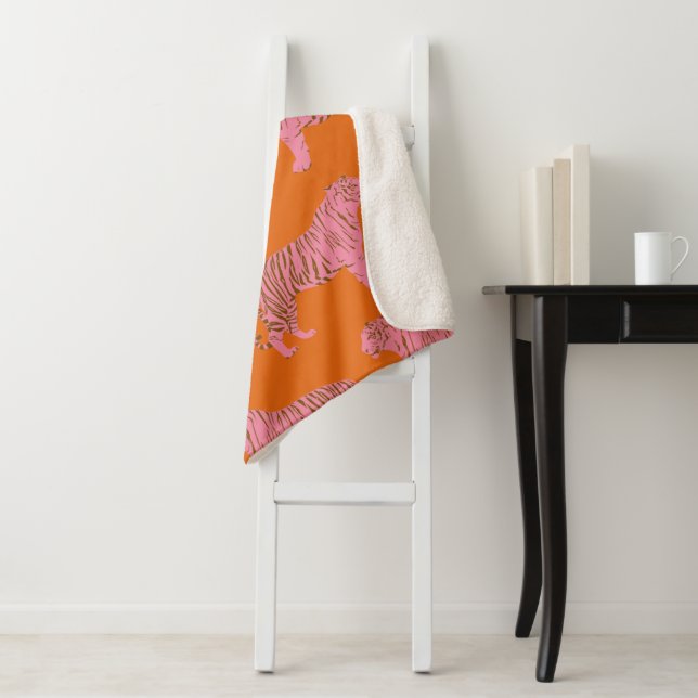 Couverture Sherpa Cute Boho Orange et Pink Tiger Art Motif (En situation)