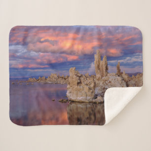 Couverture Sherpa Formations de tuf sur le lac Mono