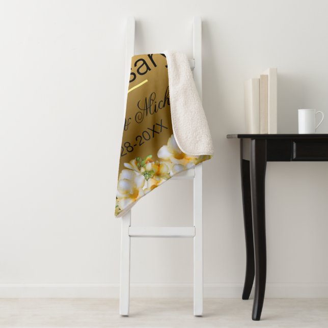 Couverture Sherpa Gold 50th Wedding Anniversary (En situation)