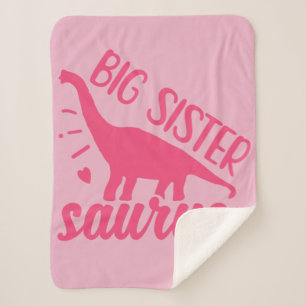 Couverture Sherpa Grande soeur Saurus en rose