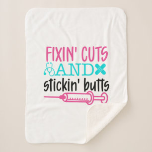 Couverture Sherpa Infirmière Fixation Cadeau' Coupes Boutons'