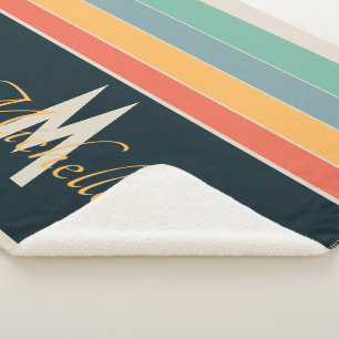 Couverture Sherpa les années 70 Retro Monogrammed rose et bleu marin