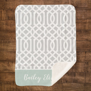 Couverture Sherpa Monogramme de la pinte et des trellis gris Coule