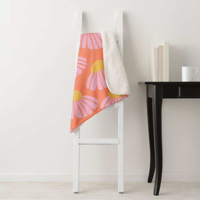 Couverture Sherpa Motif de fleur rose et orange (En situation)