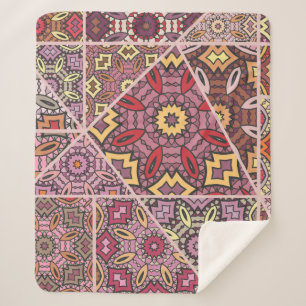 Couverture Sherpa motif de surface composée patchwork vintage. Décor
