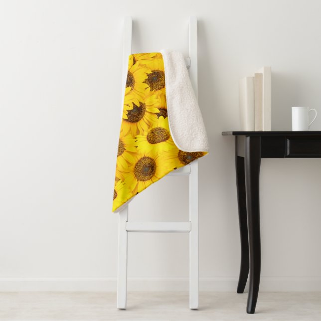 Couverture Sherpa Motif de tournesols (En situation)