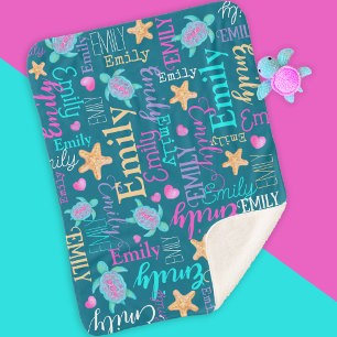 Couverture Sherpa Nom tortue motif corail rose violet