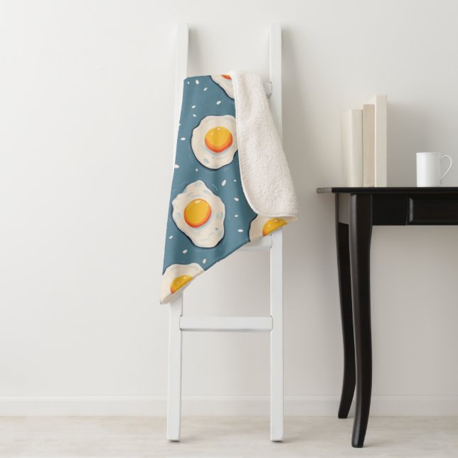 Couverture Sherpa Oeufs frits sur Motif bleu (En situation)