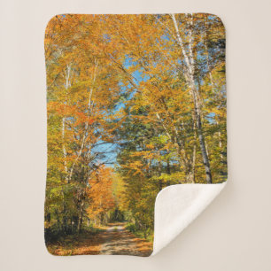 Couverture Sherpa Route rurale couleurs d'automne New Hampshire