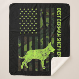 Couverture Sherpa Un berger allemand en détresse Drapeau américain C