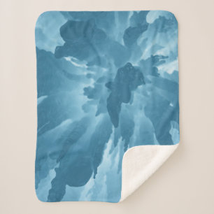 Couverture Sherpa Vue en angle faible des stalactites