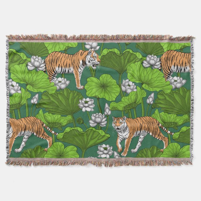 Couverture Tigres dans l'étang blanc de lotus (Devant)